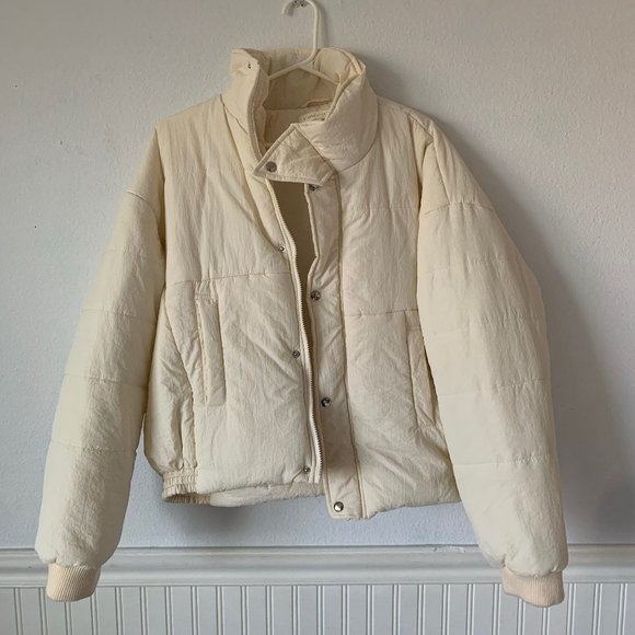 cream cropped puffer jacket